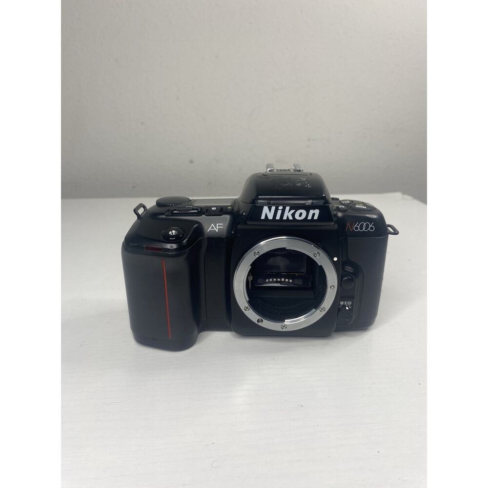 Nikon N6006 35mm SLR Film Camera body